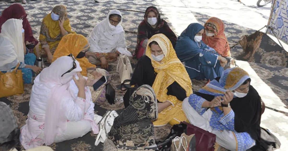 Health employees protest continues, call for immediate dialogue with AJK govt