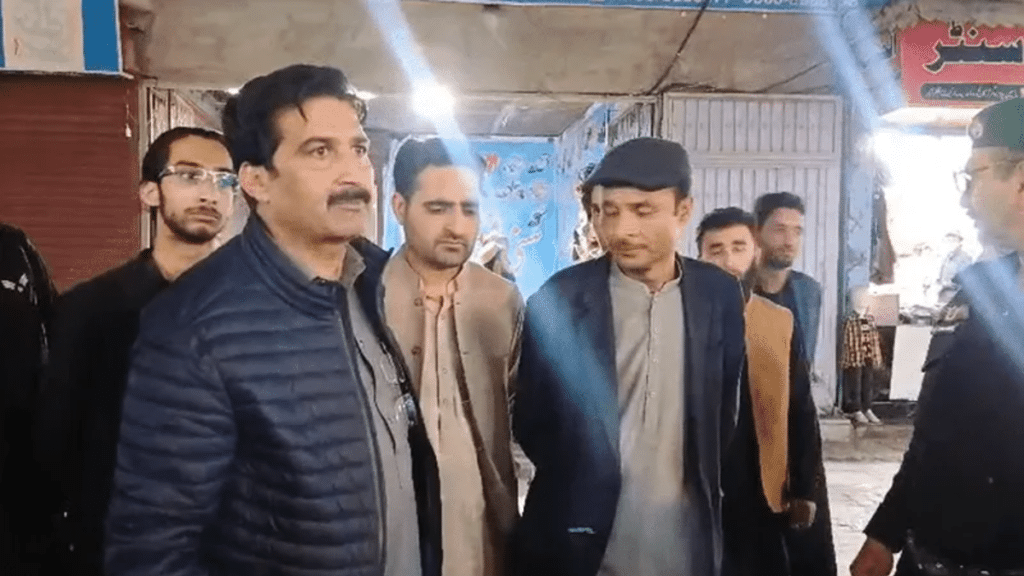 AJK govt cracks down on illegal parking, encroachments in Madina market