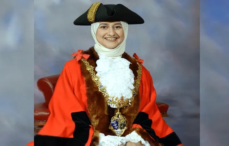 AJK's Rukhsana Ismail Chaudhry elected as Lord Mayor in England's Ratharam