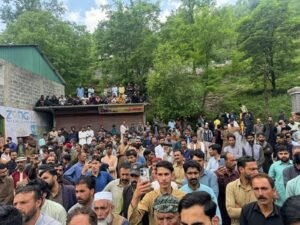 Public rally in Lamnian hails Pakistan Army over standoff with India