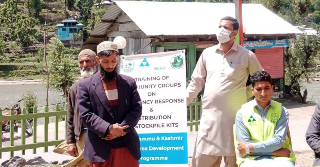 BERD Foundation provides emergency kits in Neelum Valley