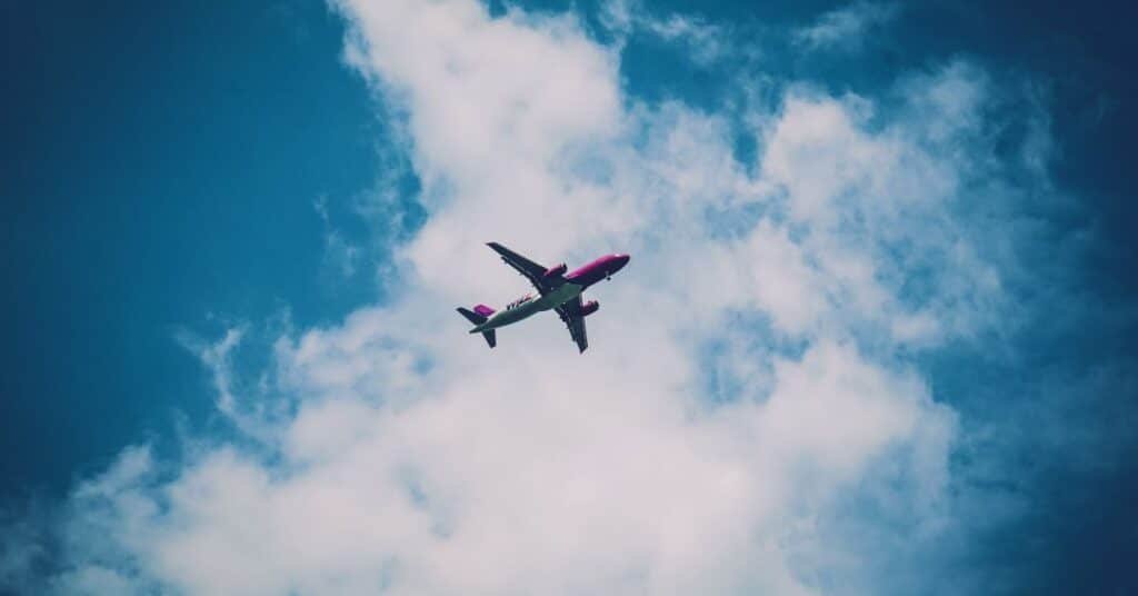 US issues travel advisory urging its citizens to avoid Pakistan, India travel