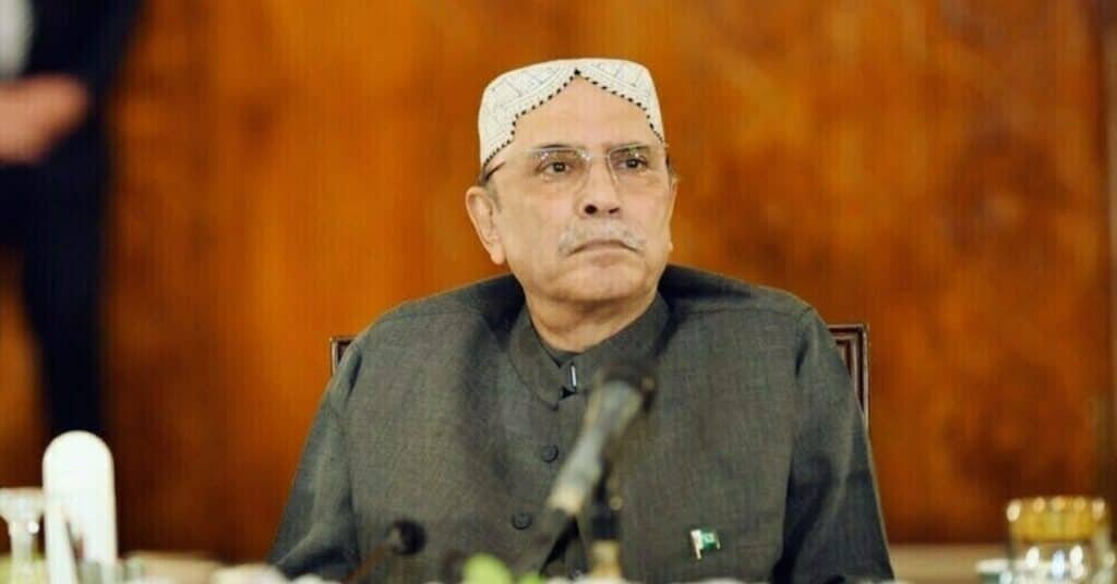 President Zardari meets AJK delegation, calls for focus on public welfare