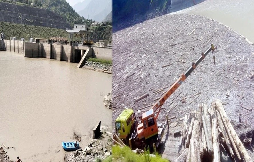 Forest Dept intensifies efforts to drain Timber wood collected at Nausiri Dam