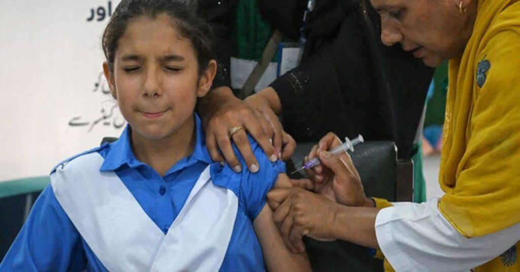 Pakistan to prolong national cervical cancer vaccination campaign