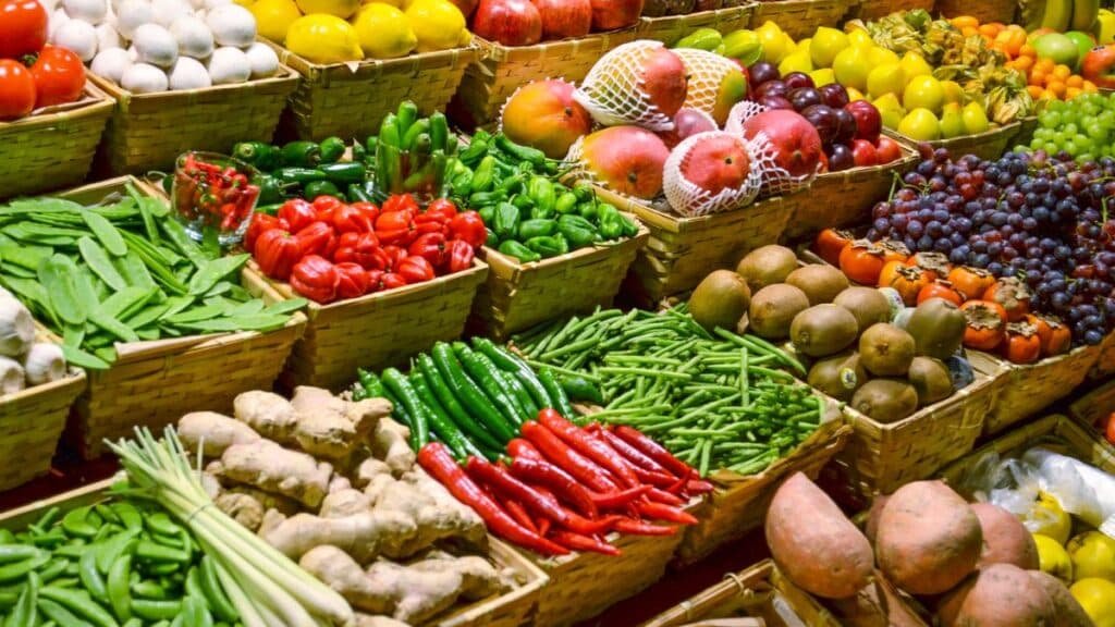 Vegetables and fruits prices skyrocket across Azad Kashmir amid floods