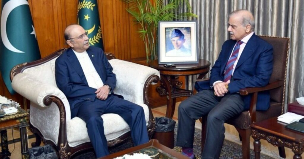 President Zardari contacts PM Sharif on Azad Kashmir government formation