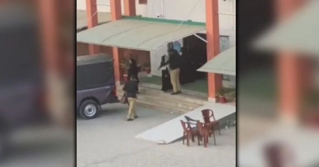 Mirpur University Foils Theft Attempt as Girls Caught Stealing Students’ Valuables