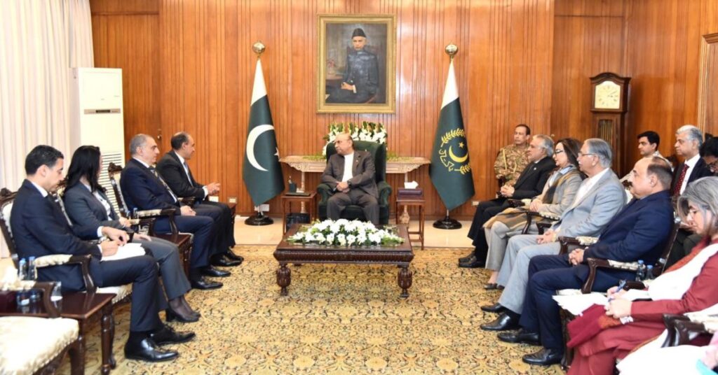 President Zardari calls for stronger Pakistan, Egypt bilateral ties