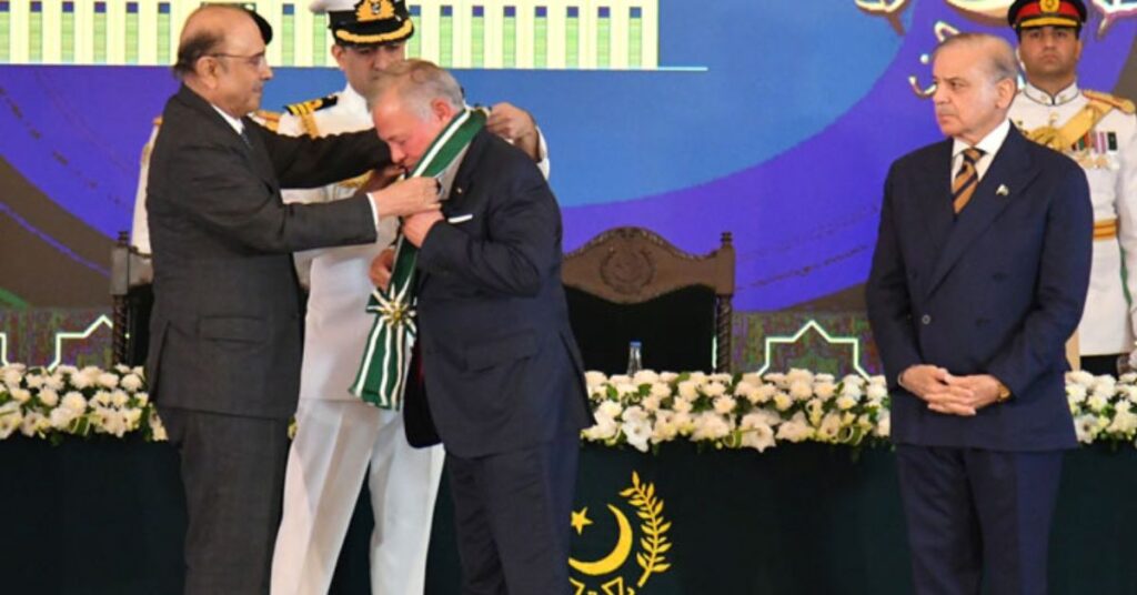 President confers Nishan Pakistan on Jordan's King Abdullah II