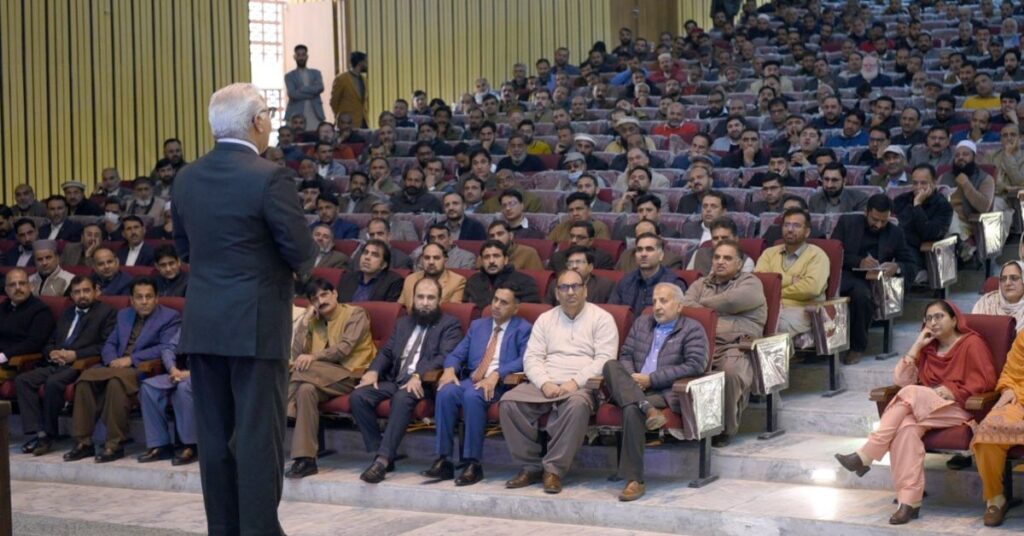 UAJK faces one billion deficit: VC Nasir Jamal