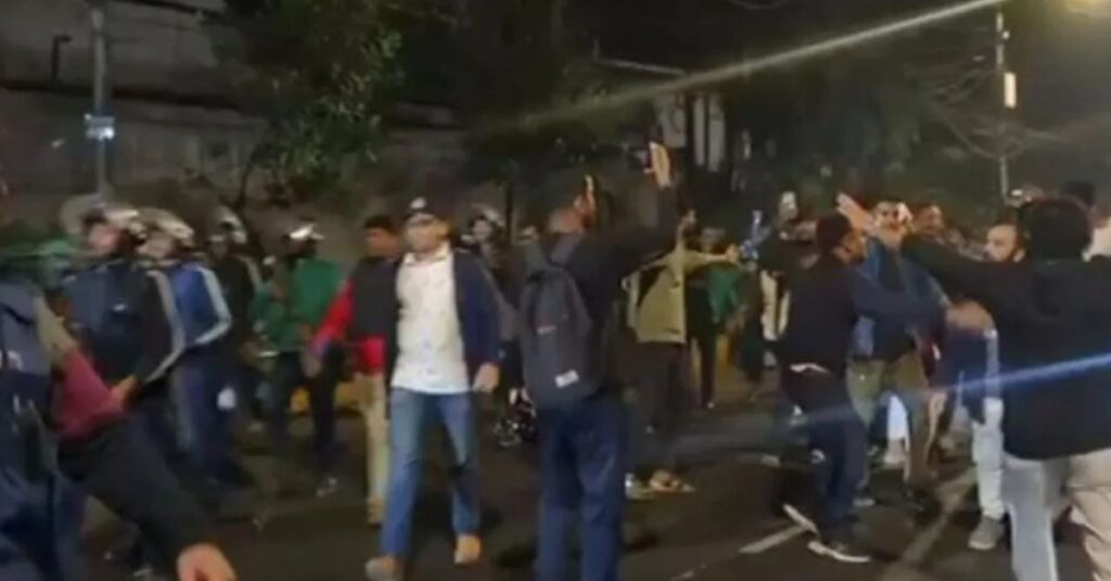 Dhaka protest intensifies as Sheikh Mujibur Rahman’s residence targeted