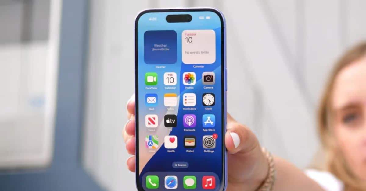 Apple eyes dual-phase release for iPhone 18