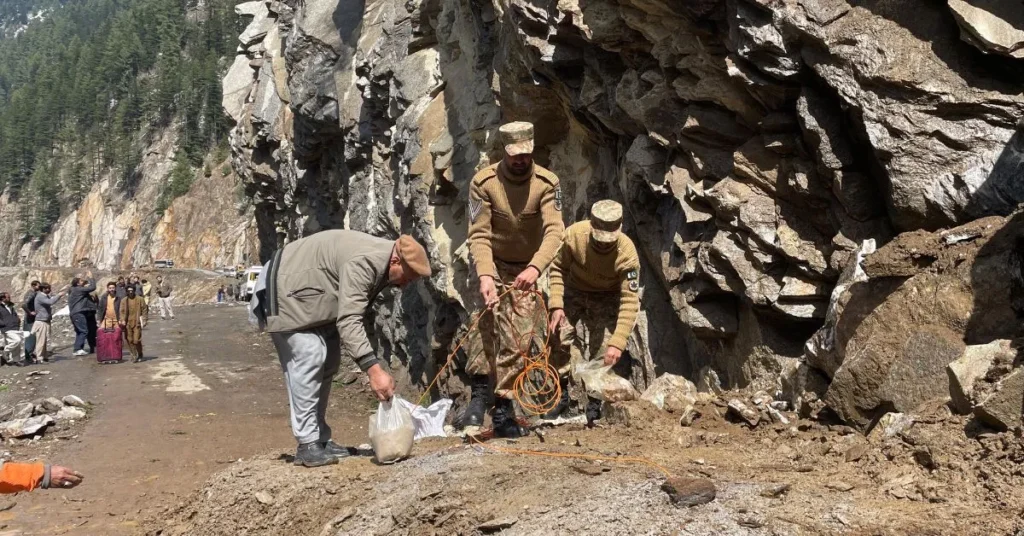 Pak Army, PWD restore Neelum Valley road after massive landslide