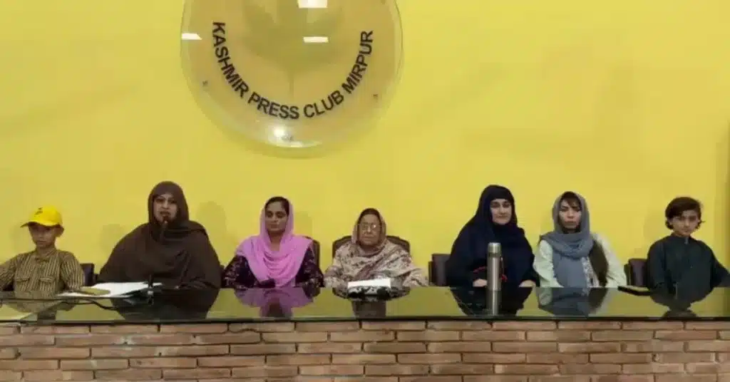 Women leaders from Mirpur stand firm for peace, reject banned JAAC