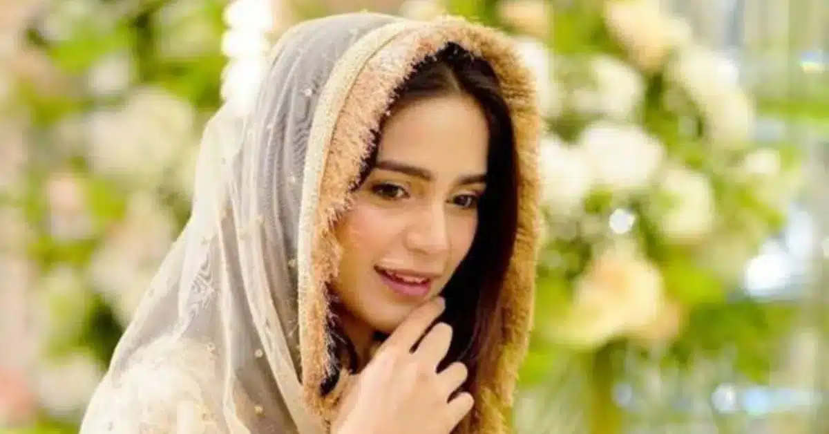 Fans question Aima Baig's relationship status after social media changes