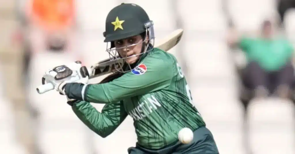 ICC reprimands pakistan's Gull Feroza, awards demerit point