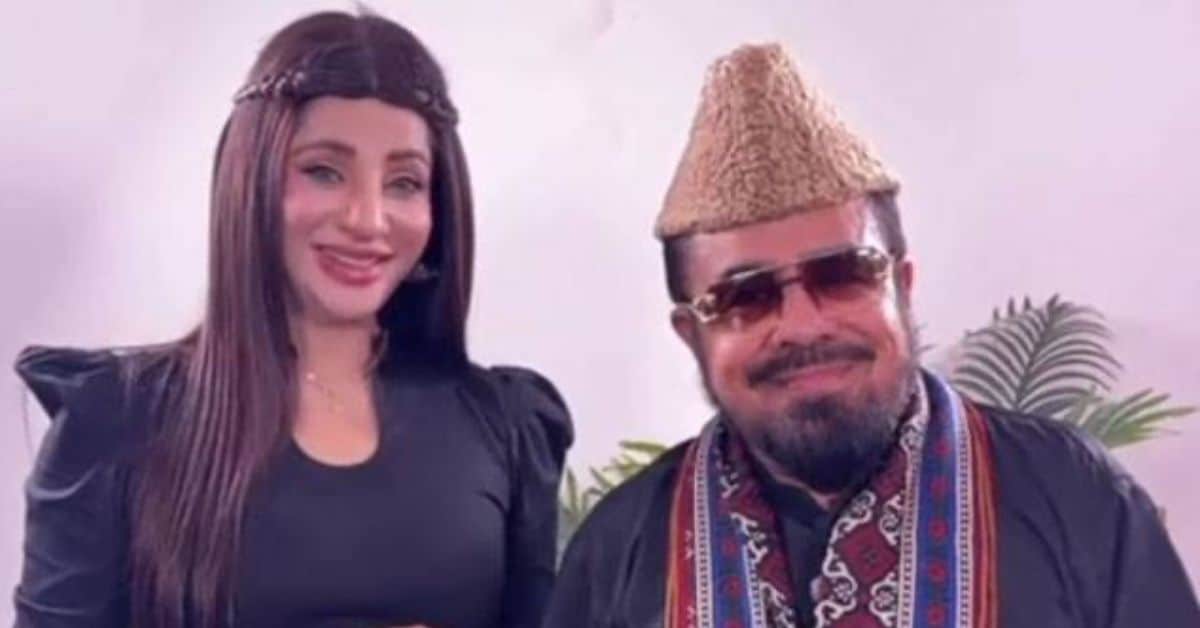 Mufti Abdul Qavi says Fariha Farrukh Is his granddaughter, warns against offensive remarks