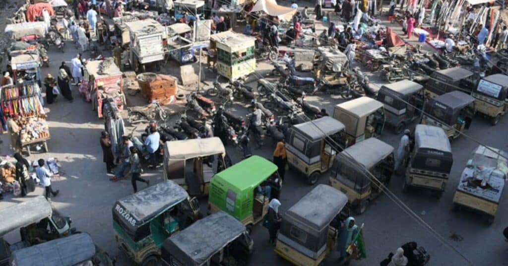 Karachi to ban rickshaws