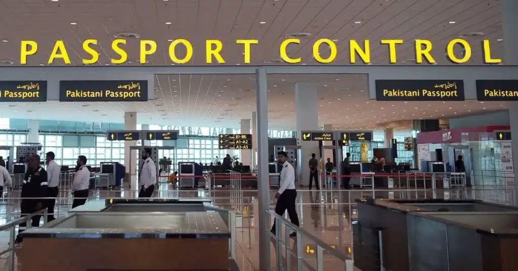 overseas Pakistanis travel