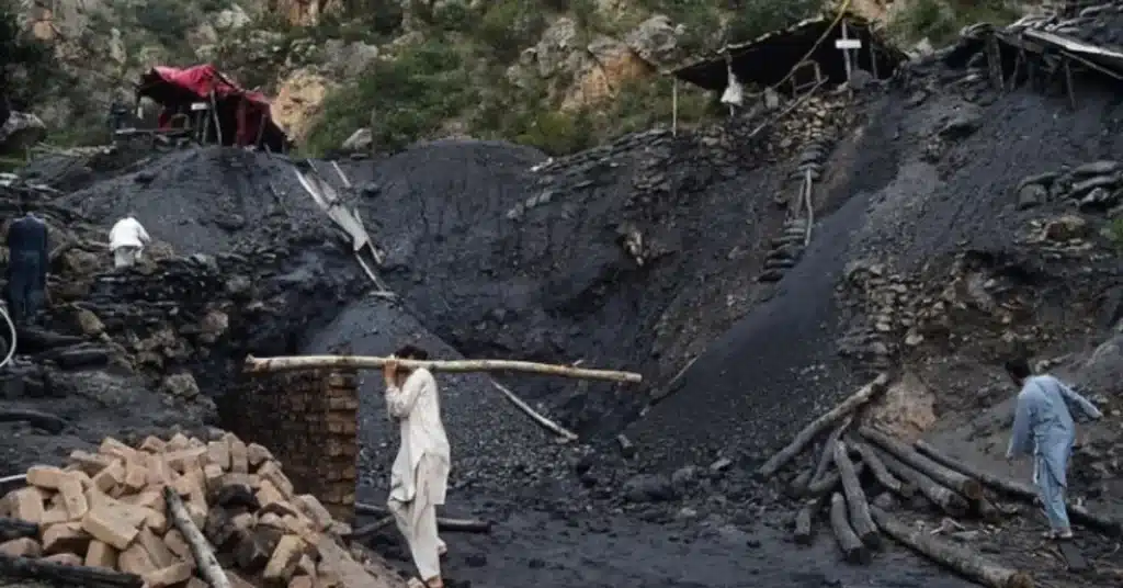 Deadly coal mine explosion claims 14 lives in Quetta