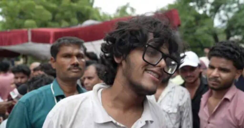'We are fans of Asim Munir': Indian students' statements goes viral