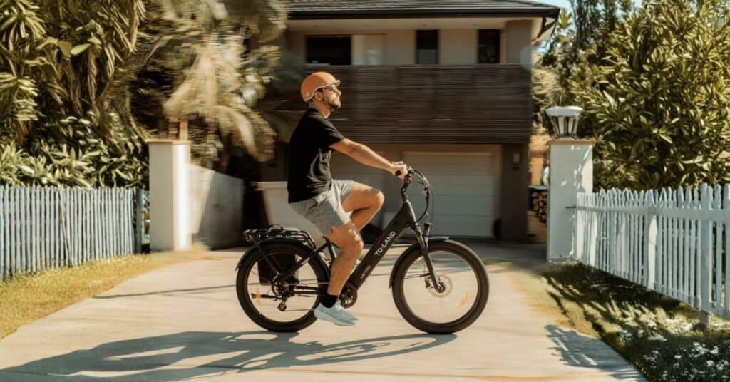 Metro launches electric bicycle in Pakistan