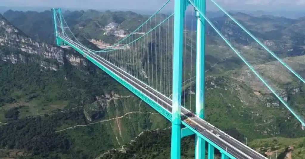 Huajiang Grand Canyon Bridge