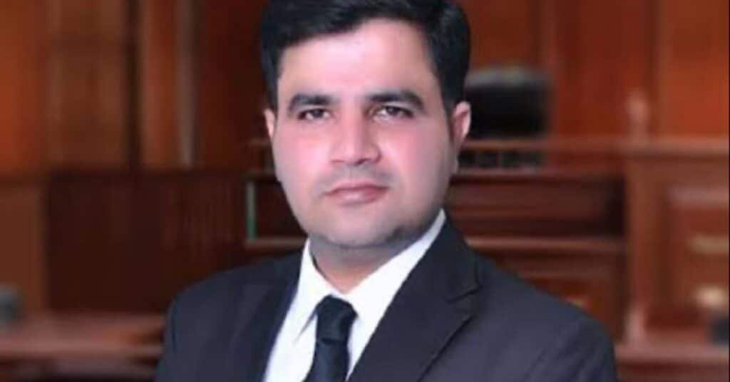 Electricity theft case registered against PTI leader Naeem Haider Panjotha