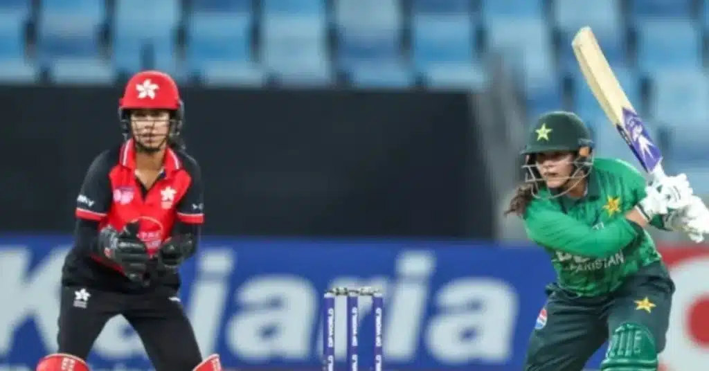 Pakistan seal semi-final spot with 72-run win over Hong Kong