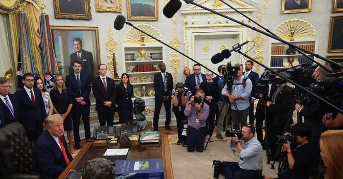 CNN, MSNBC and Politico regain access to White House after court action