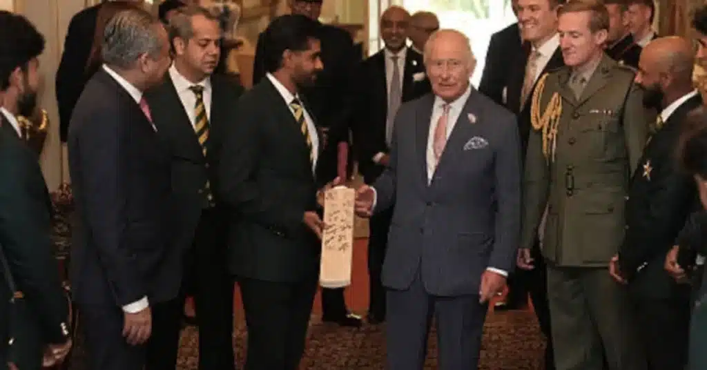 Pakistan team presents special bat to King Charles