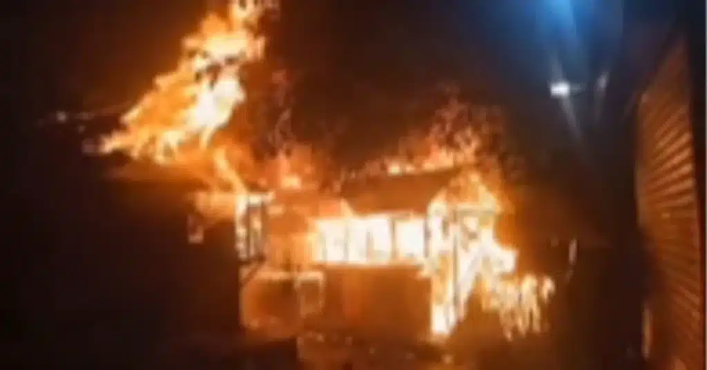 Major fire engulfs Ahmad Chowk market in Leepa Valley