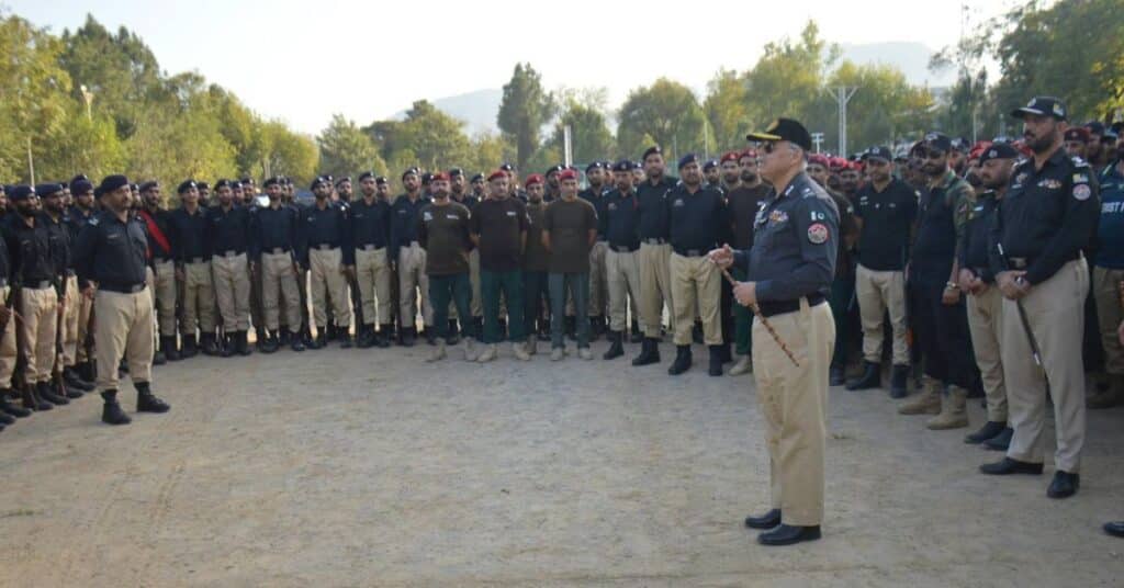 AJK govt nominates 21 police personnel for gallantry awards