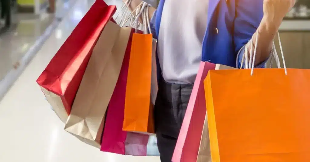 DC Mirpur ‘bans’ separate charges for shopping bags