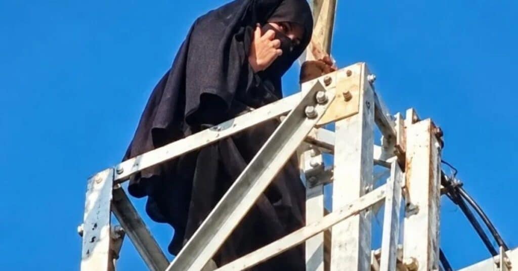 Woman climbs tower to marry lover, comes down after online nikah